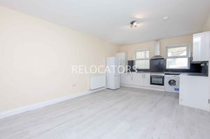 Kitchen/ Lounge- click for photo gallery
